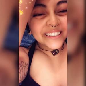 Meet your Posher, Nikkiey